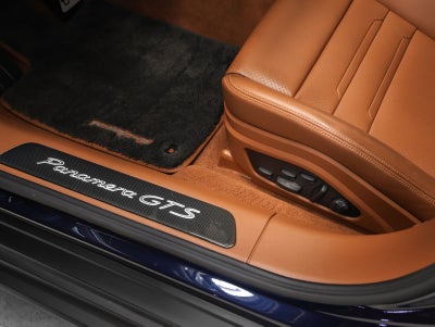 2023 Porsche Panamera Panamera GTS (MY23)
