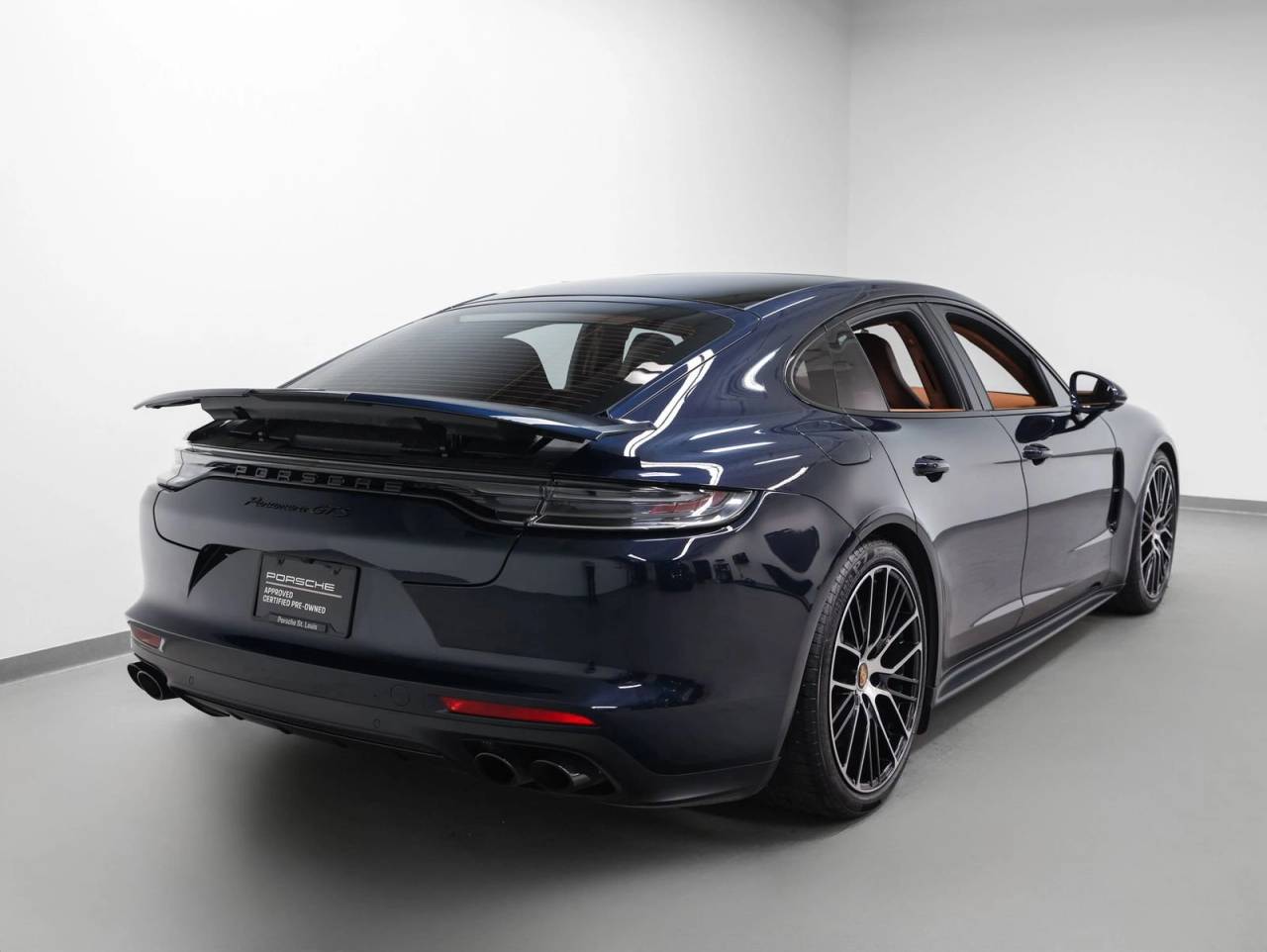 2023 Porsche Panamera Panamera GTS (MY23)