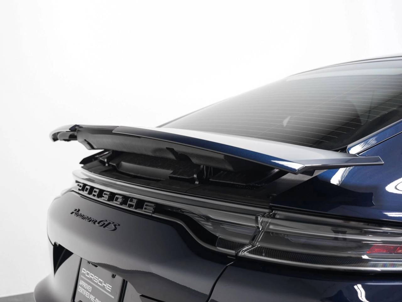 2023 Porsche Panamera Panamera GTS (MY23)