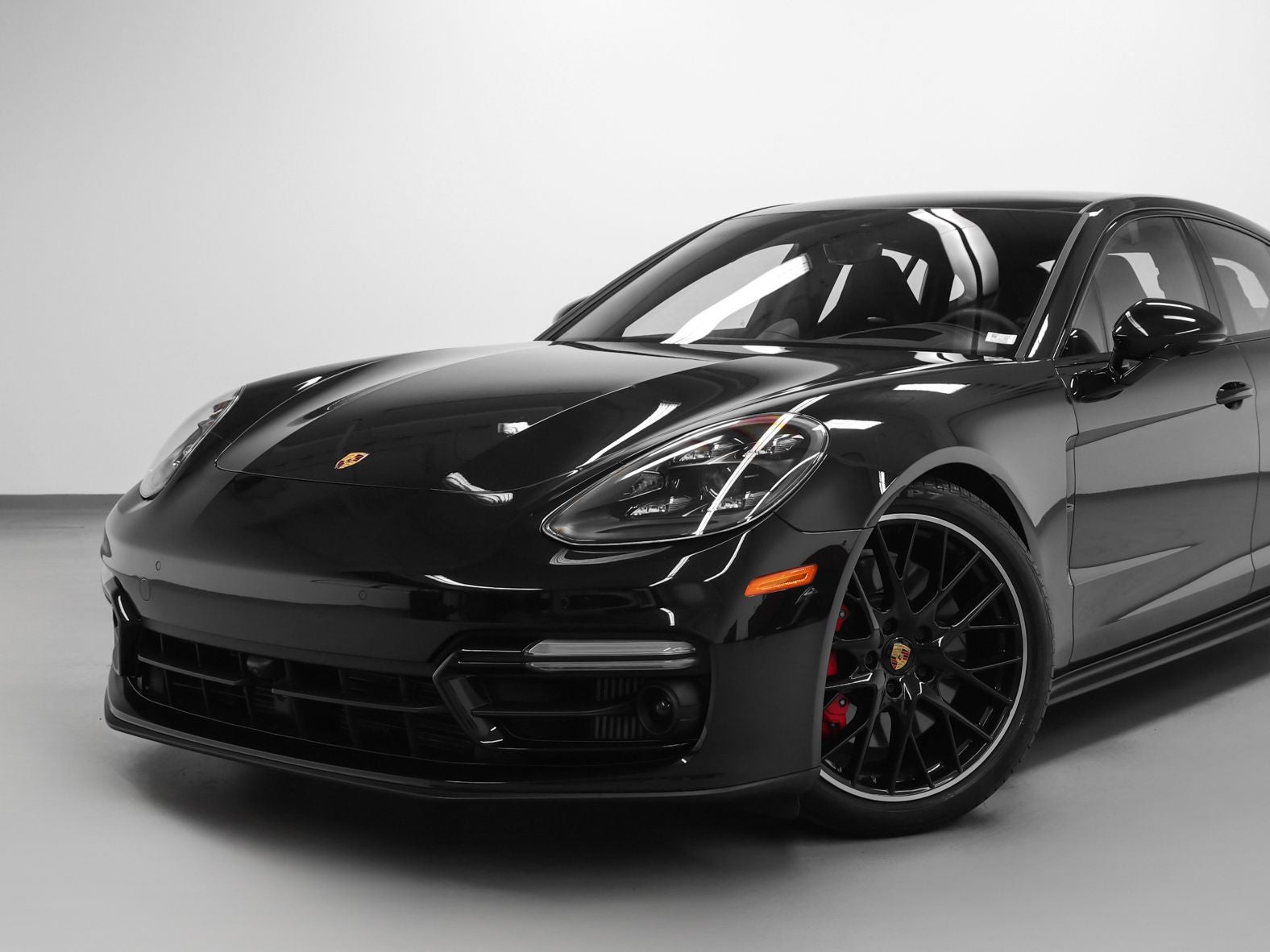 2023 Porsche Panamera Panamera GTS (MY23)