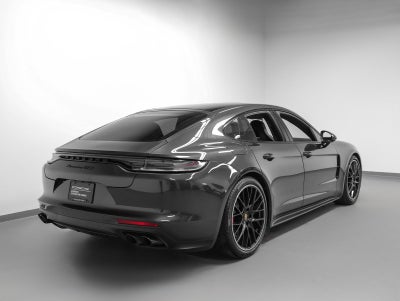 2023 Porsche Panamera GTS