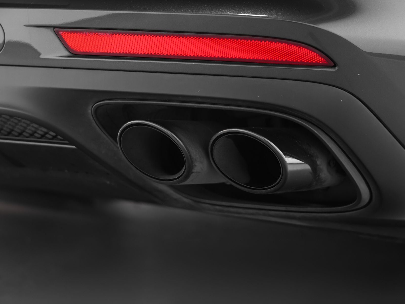 2023 Porsche Panamera GTS