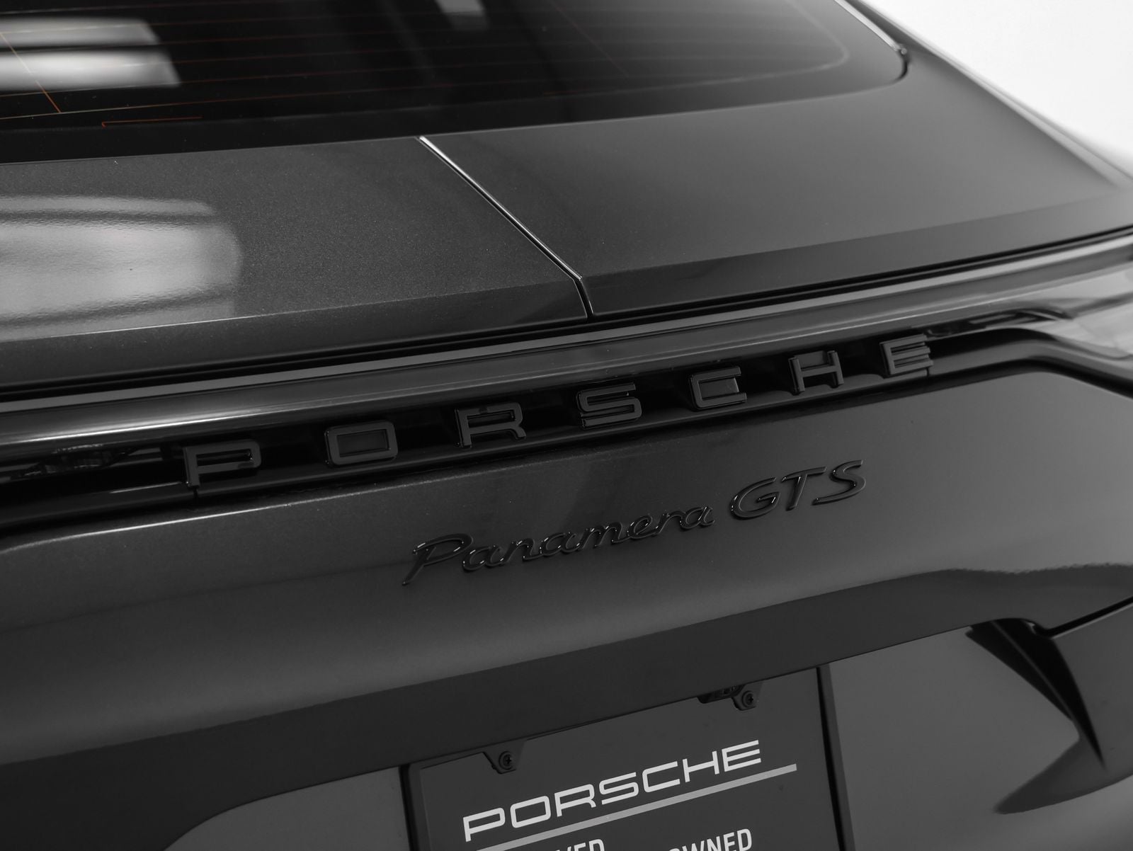 2023 Porsche Panamera GTS