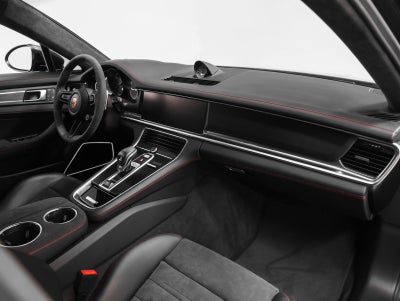 2023 Porsche Panamera GTS