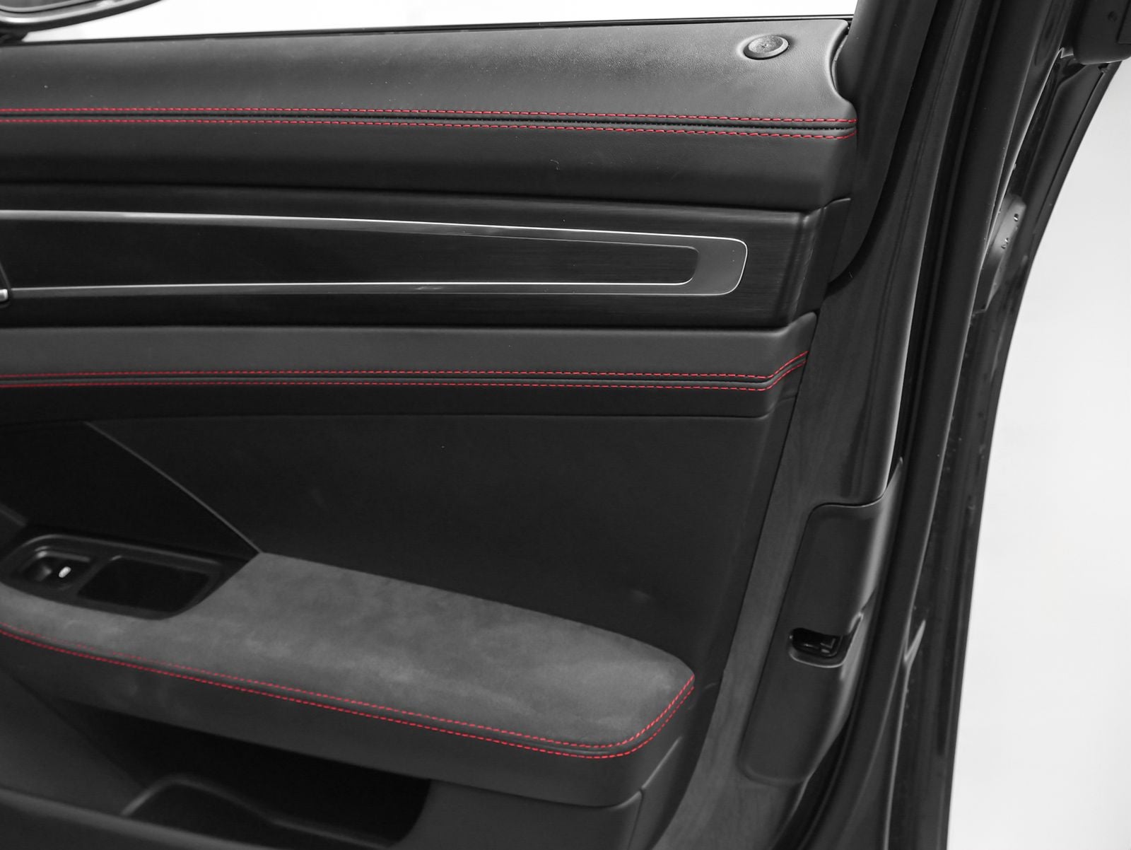 2023 Porsche Panamera GTS