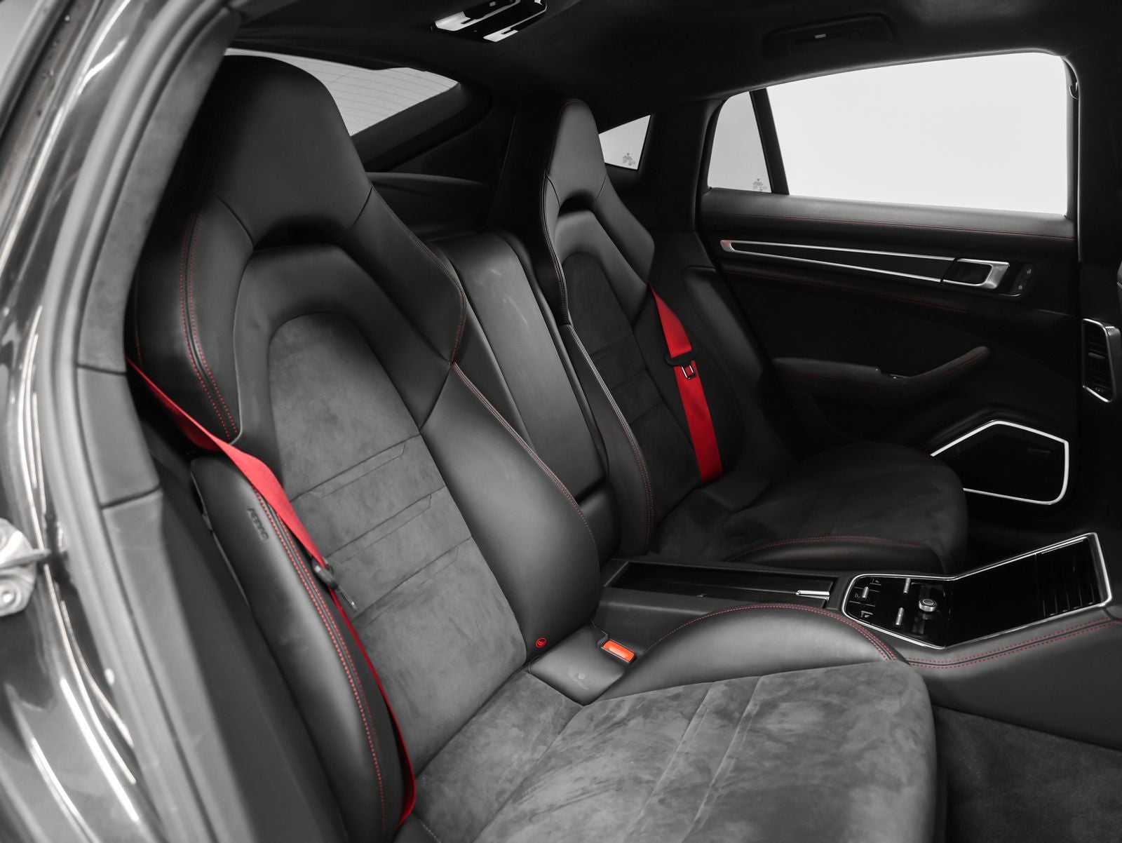 2023 Porsche Panamera GTS