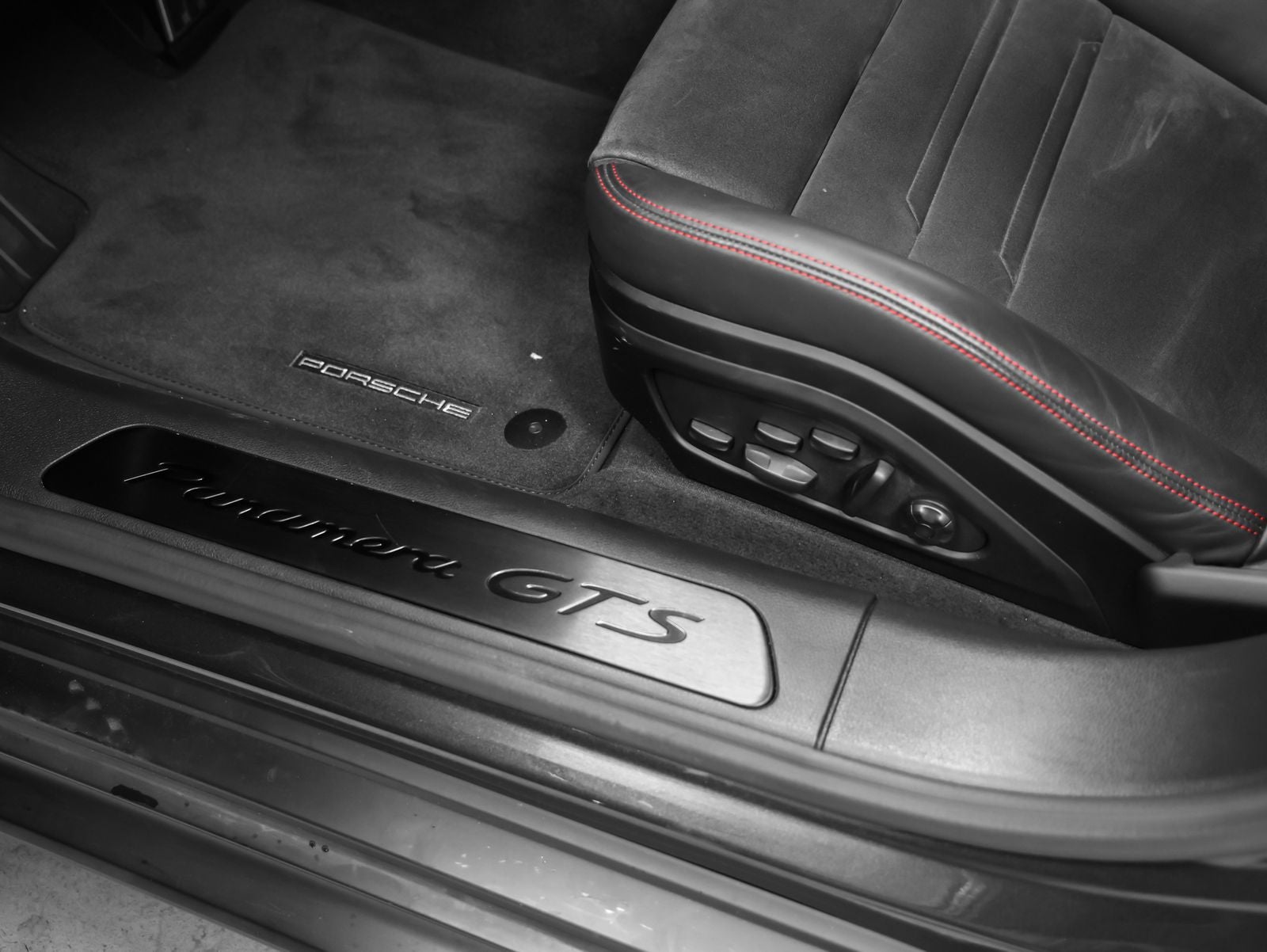 2023 Porsche Panamera GTS