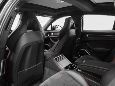 2023 Porsche Panamera GTS