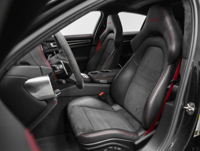 2023 Porsche Panamera GTS
