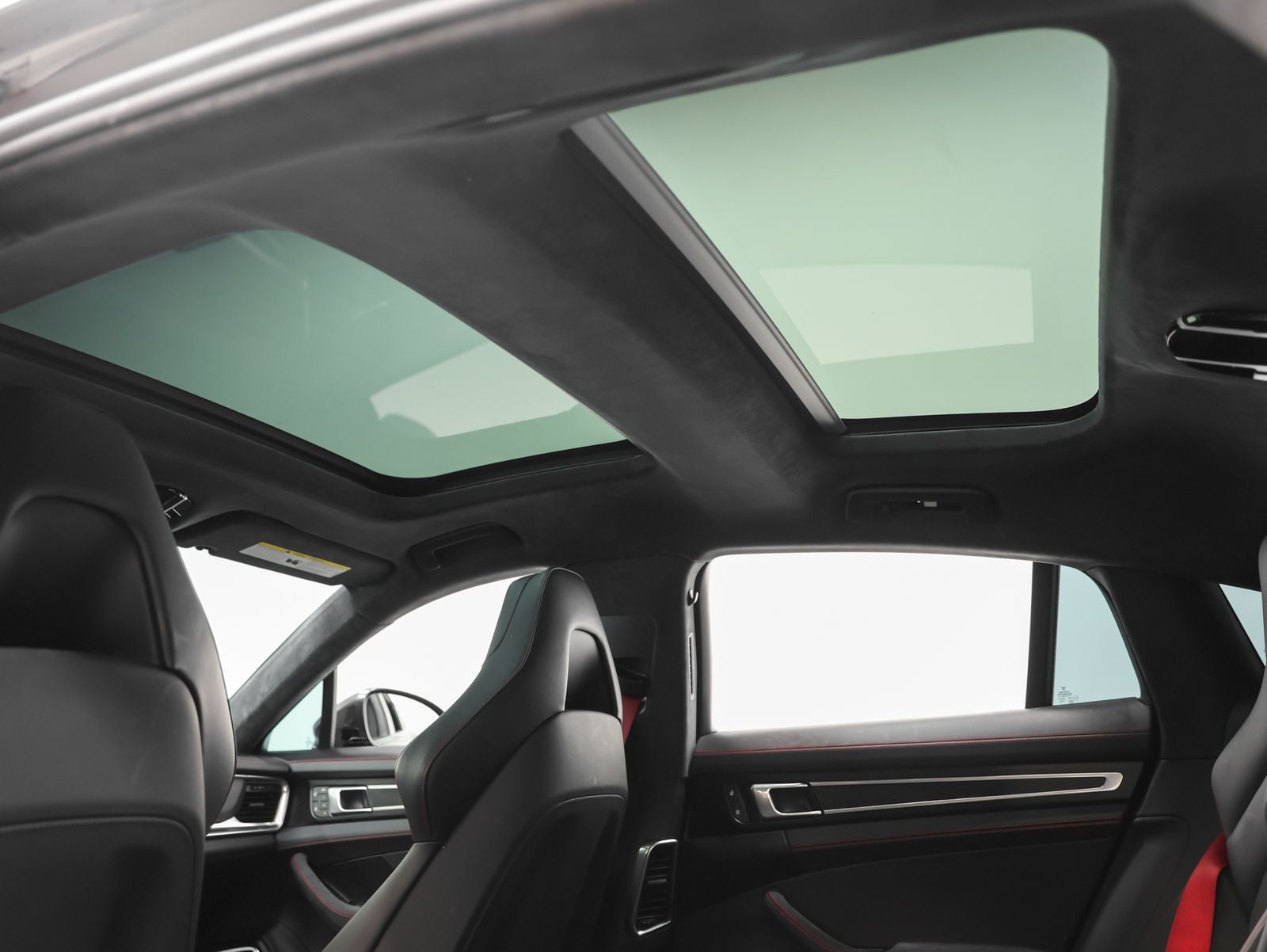 2023 Porsche Panamera GTS