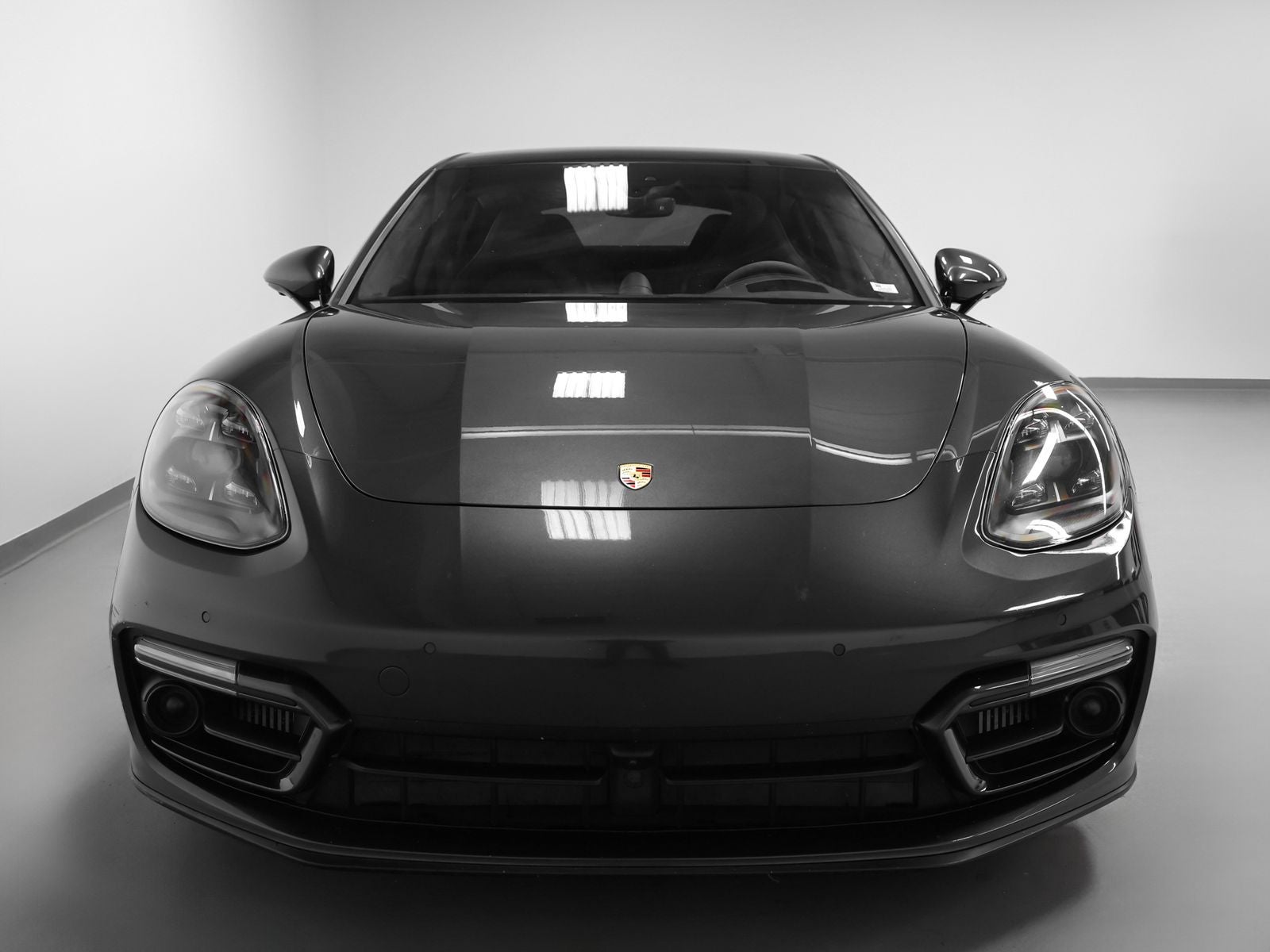 2023 Porsche Panamera GTS