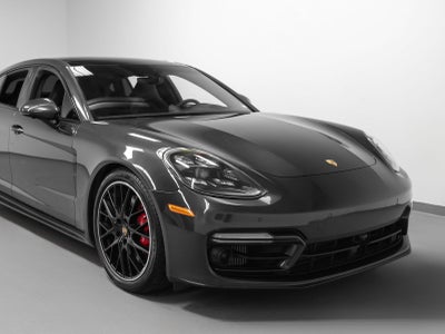 2023 Porsche Panamera GTS
