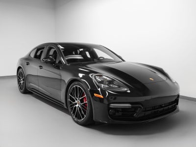 2023 Porsche Panamera GTS