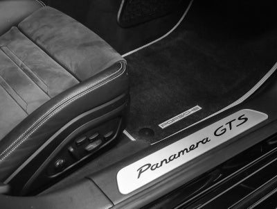 2023 Porsche Panamera GTS