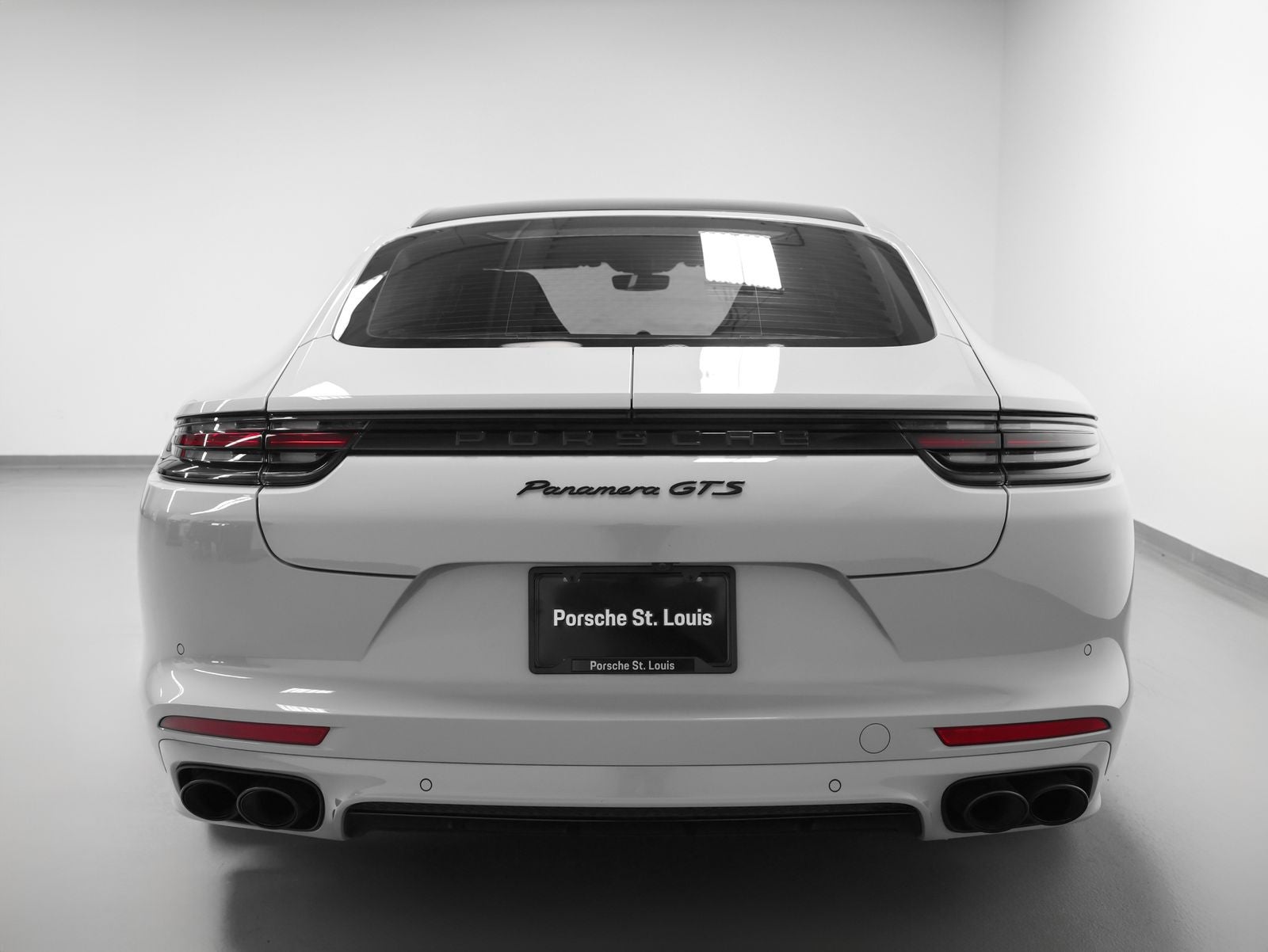 2020 Porsche Panamera Panamera GTS