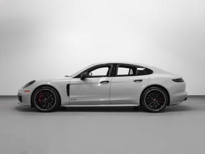 2020 Porsche Panamera Panamera GTS