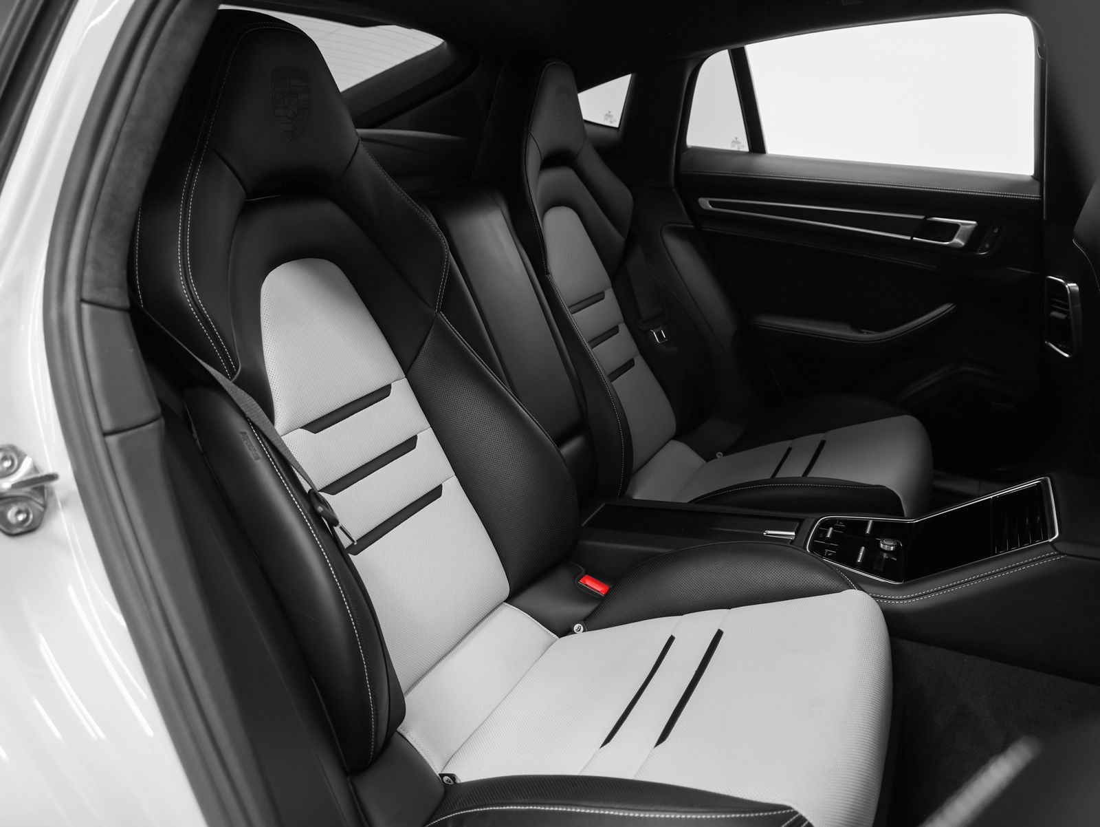 2020 Porsche Panamera Panamera GTS