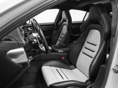 2020 Porsche Panamera Panamera GTS