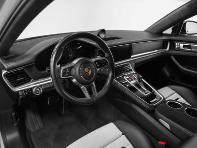2020 Porsche Panamera Panamera GTS