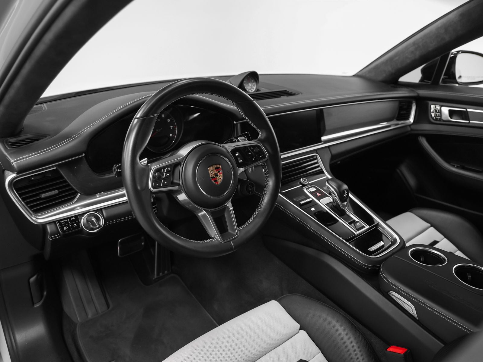 2020 Porsche Panamera Panamera GTS