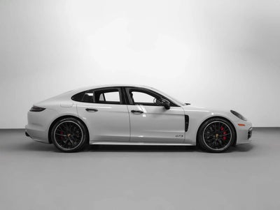 2020 Porsche Panamera Panamera GTS