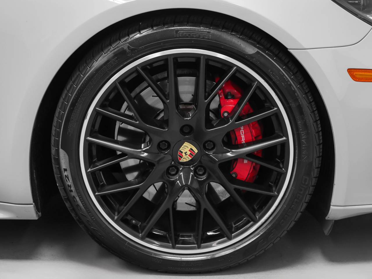 2020 Porsche Panamera Panamera GTS