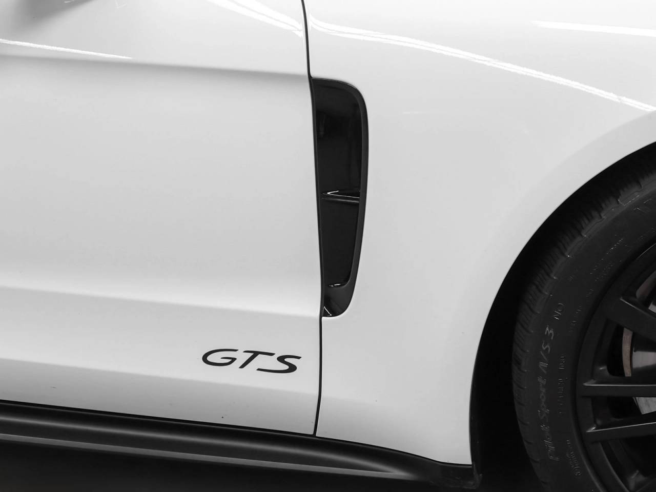 2021 Porsche Panamera Panamera GTS (MY21)