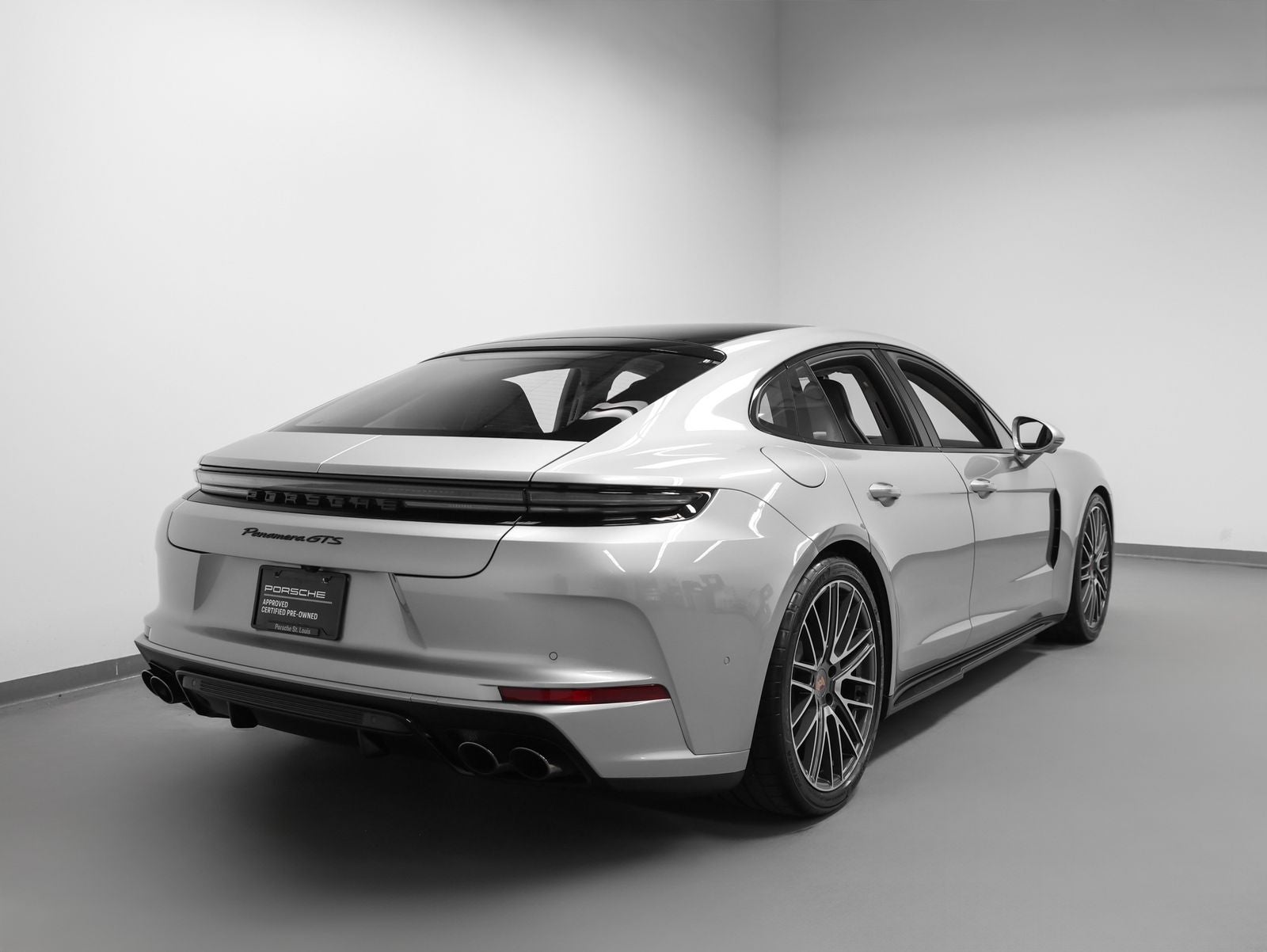 2026 Porsche Panamera Panamera GTS