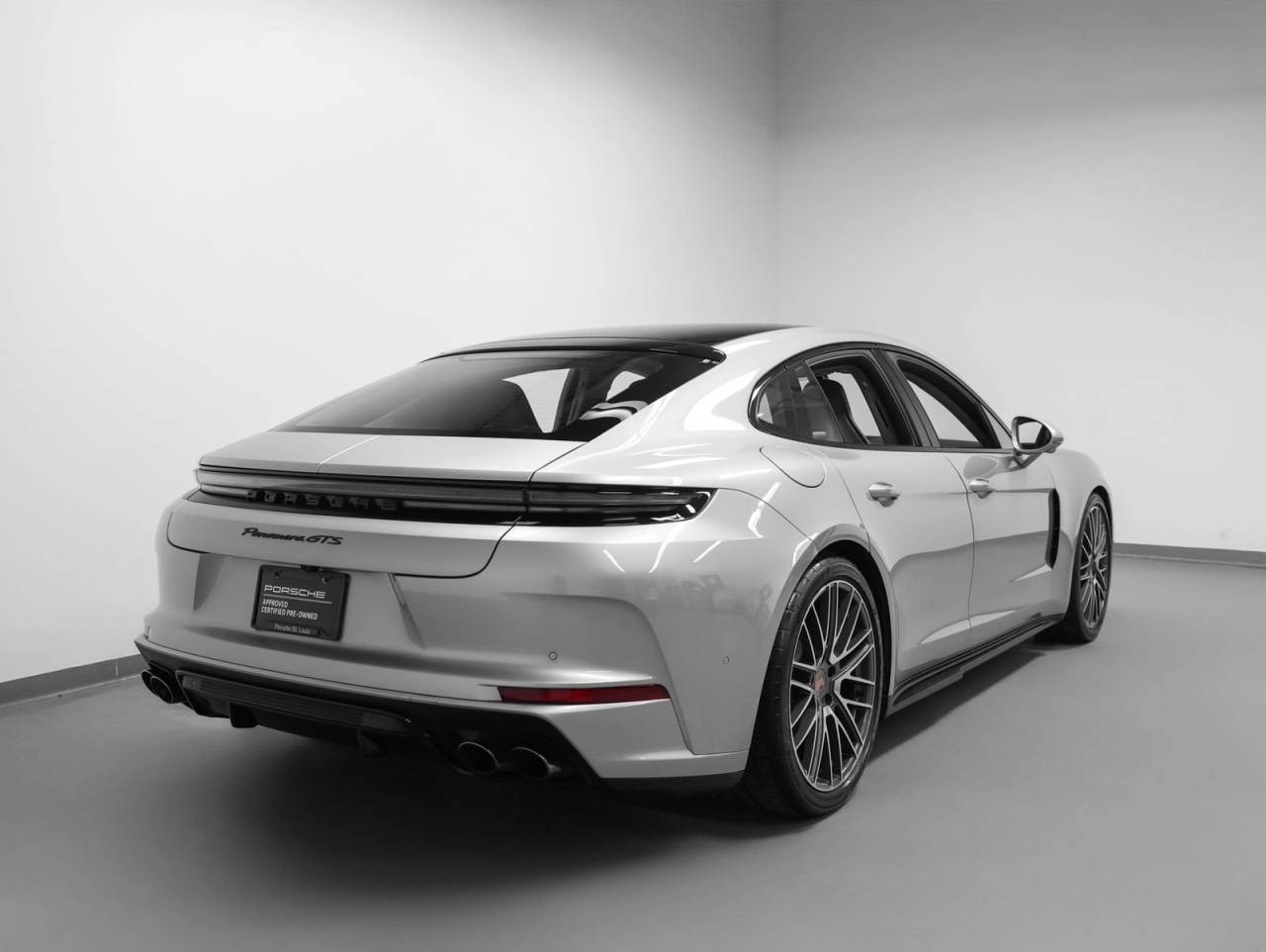 2026 Porsche Panamera Panamera GTS