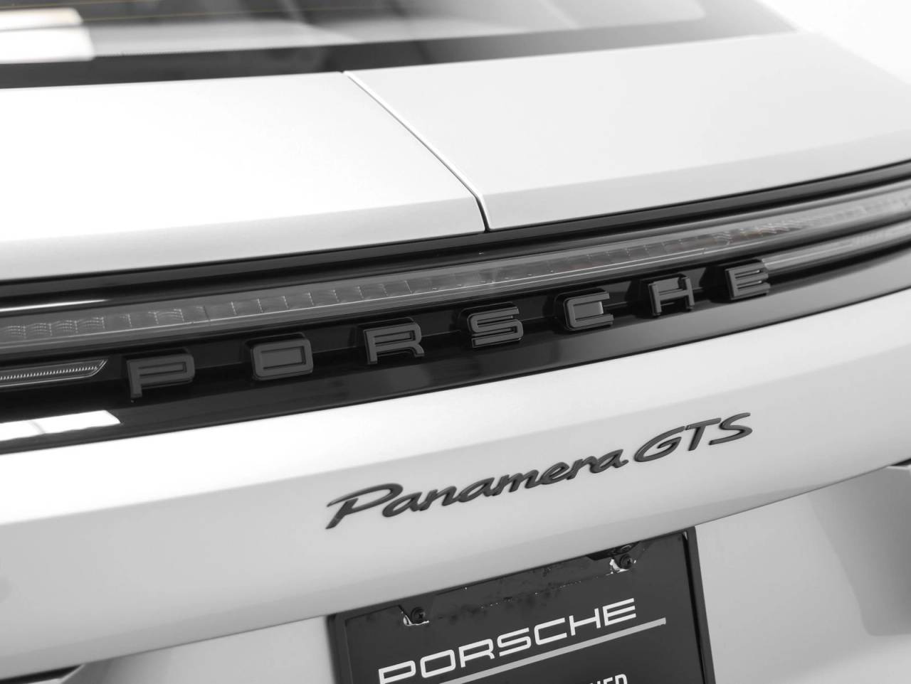 2026 Porsche Panamera Panamera GTS