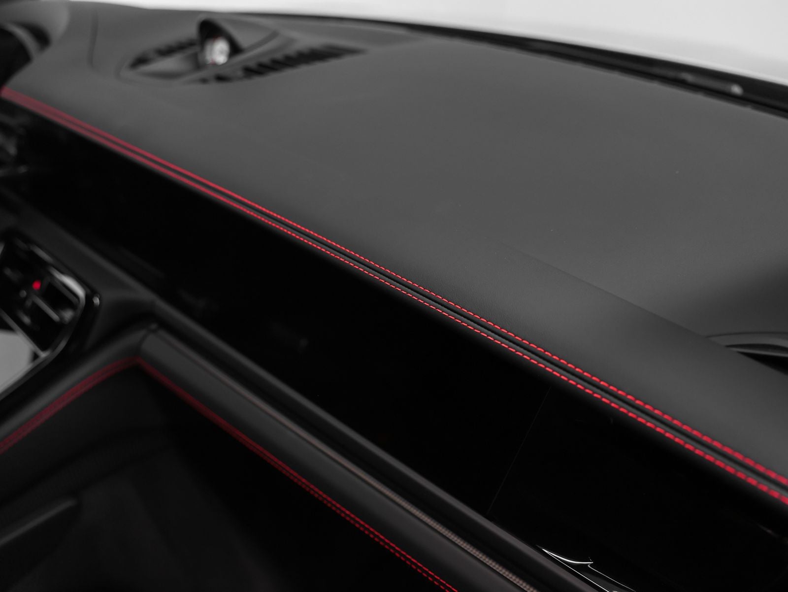 2025 Porsche Panamera GTS