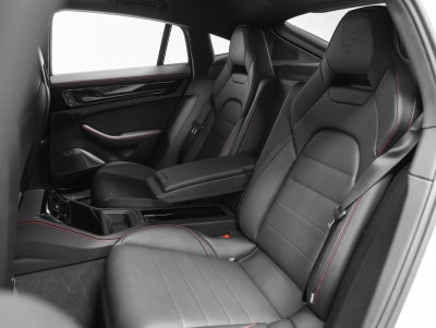 2025 Porsche Panamera GTS