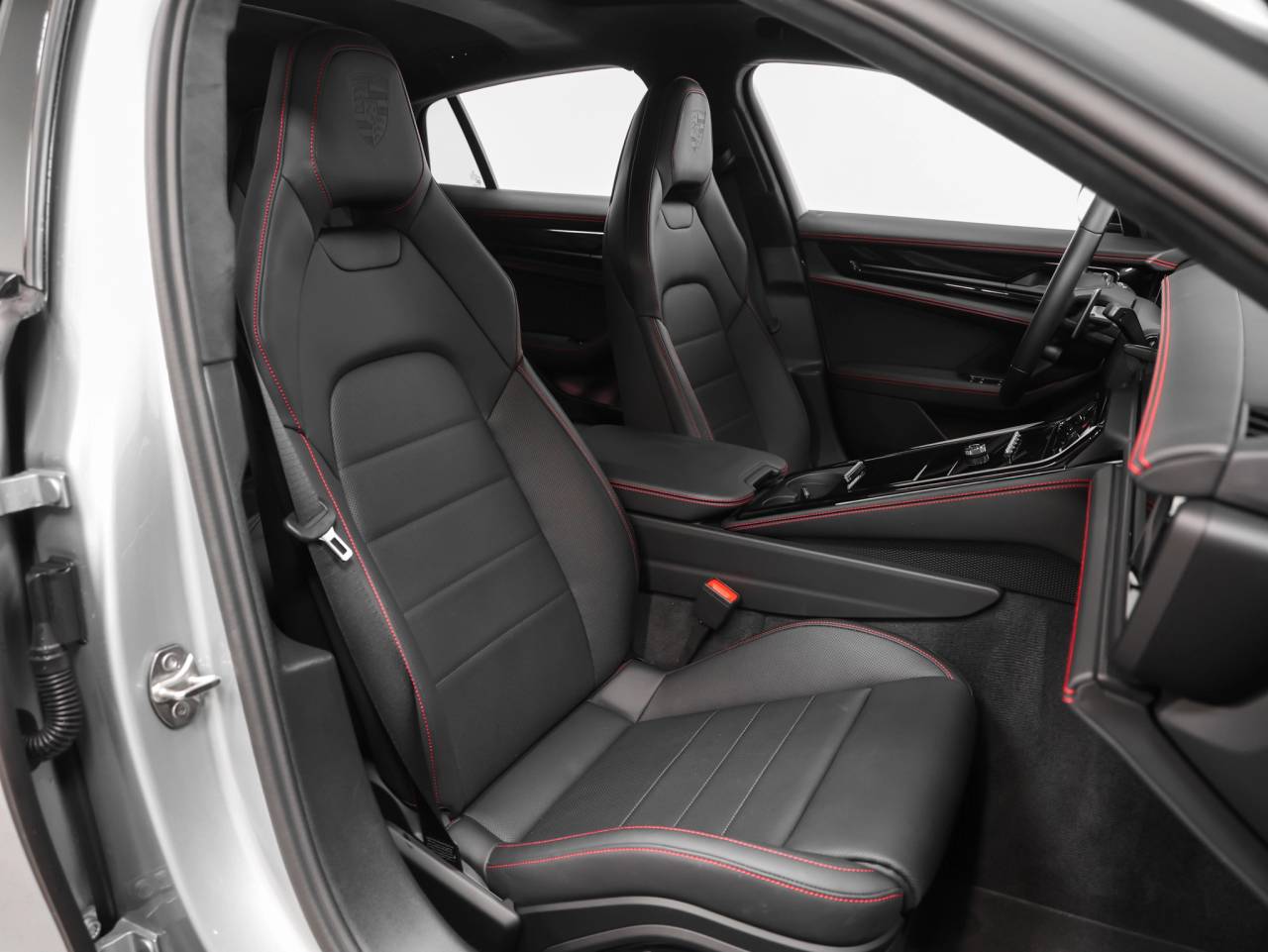 2025 Porsche Panamera GTS