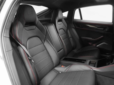 2025 Porsche Panamera GTS