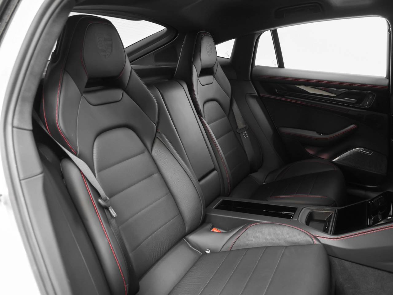 2025 Porsche Panamera GTS