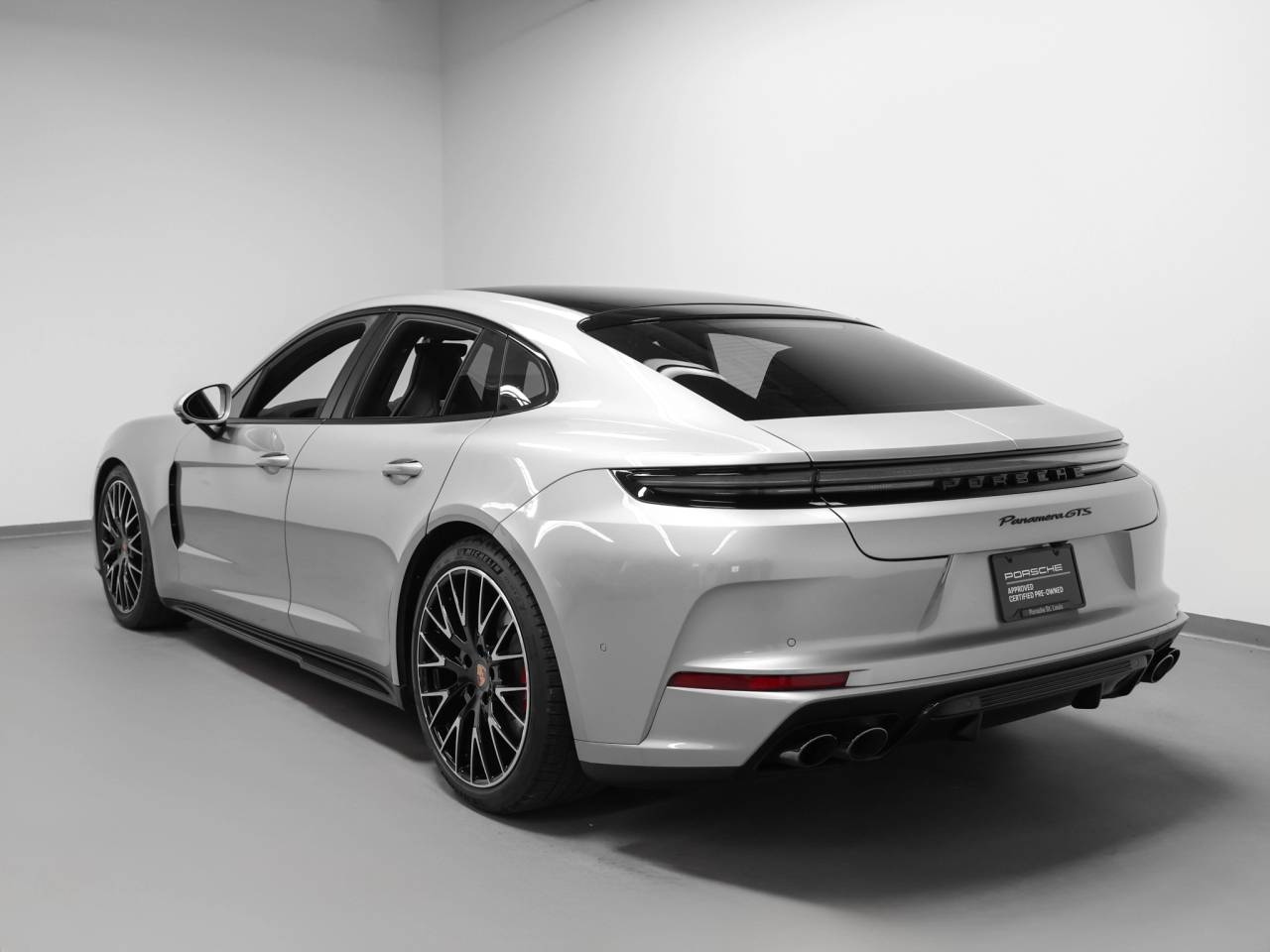 2025 Porsche Panamera GTS