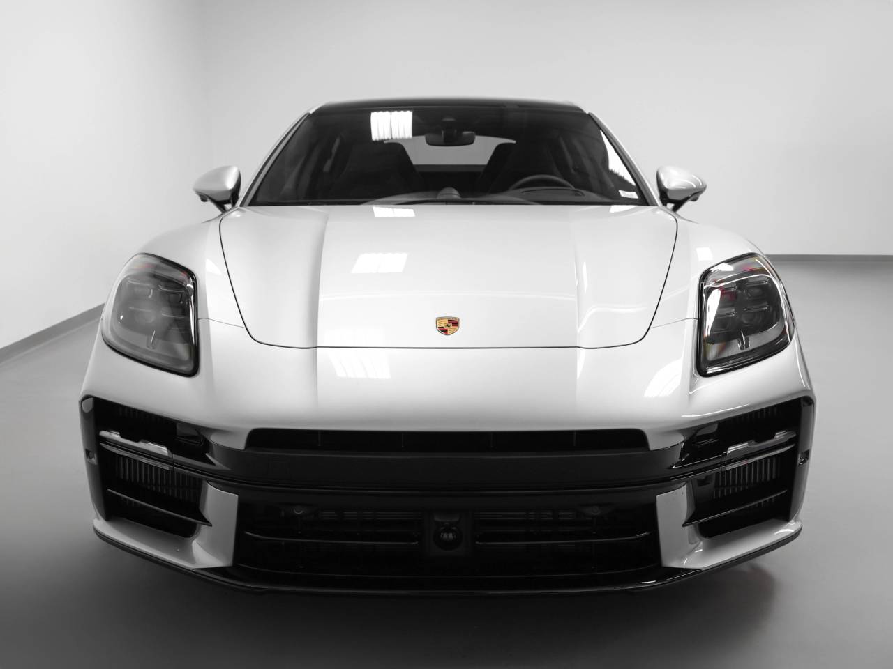 2025 Porsche Panamera GTS