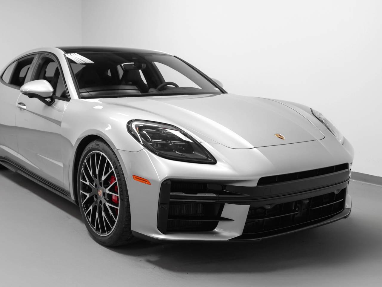 2025 Porsche Panamera GTS