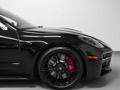 2026 Porsche Panamera Panamera GTS