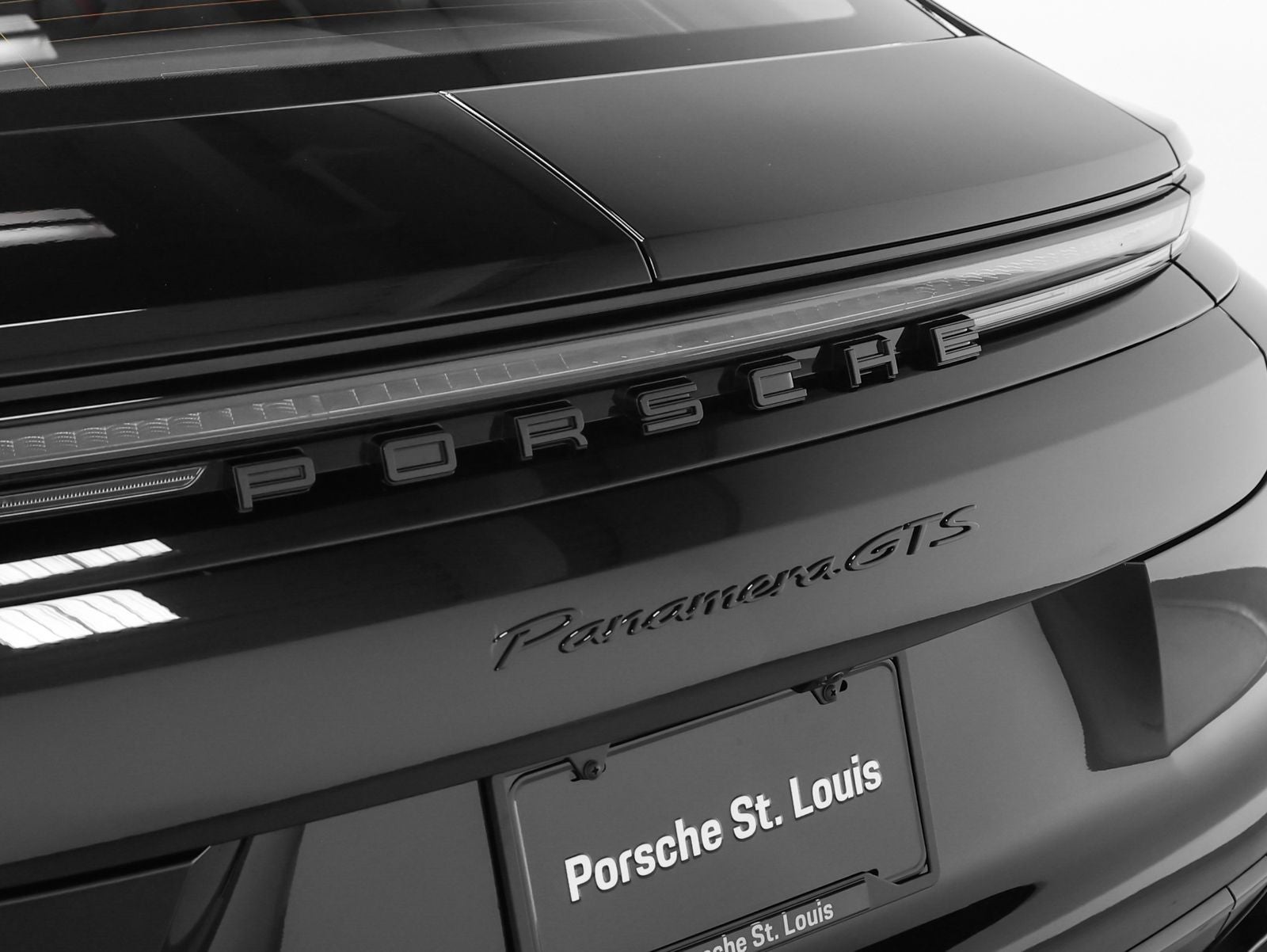 2026 Porsche Panamera Panamera GTS
