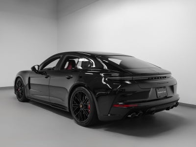 2026 Porsche Panamera Panamera GTS