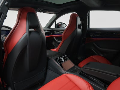 2026 Porsche Panamera Panamera GTS