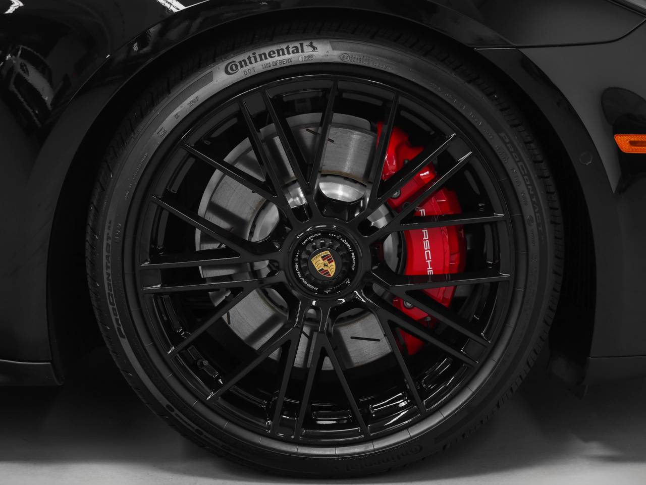 2026 Porsche Panamera Panamera GTS