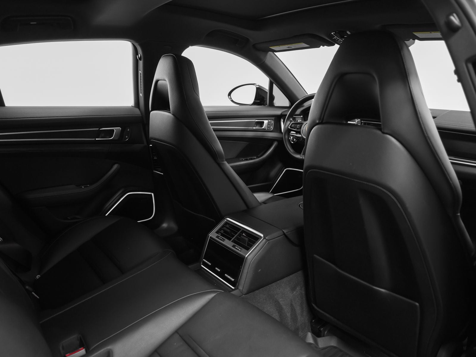 2023 Porsche Panamera 4 Platinum Edition