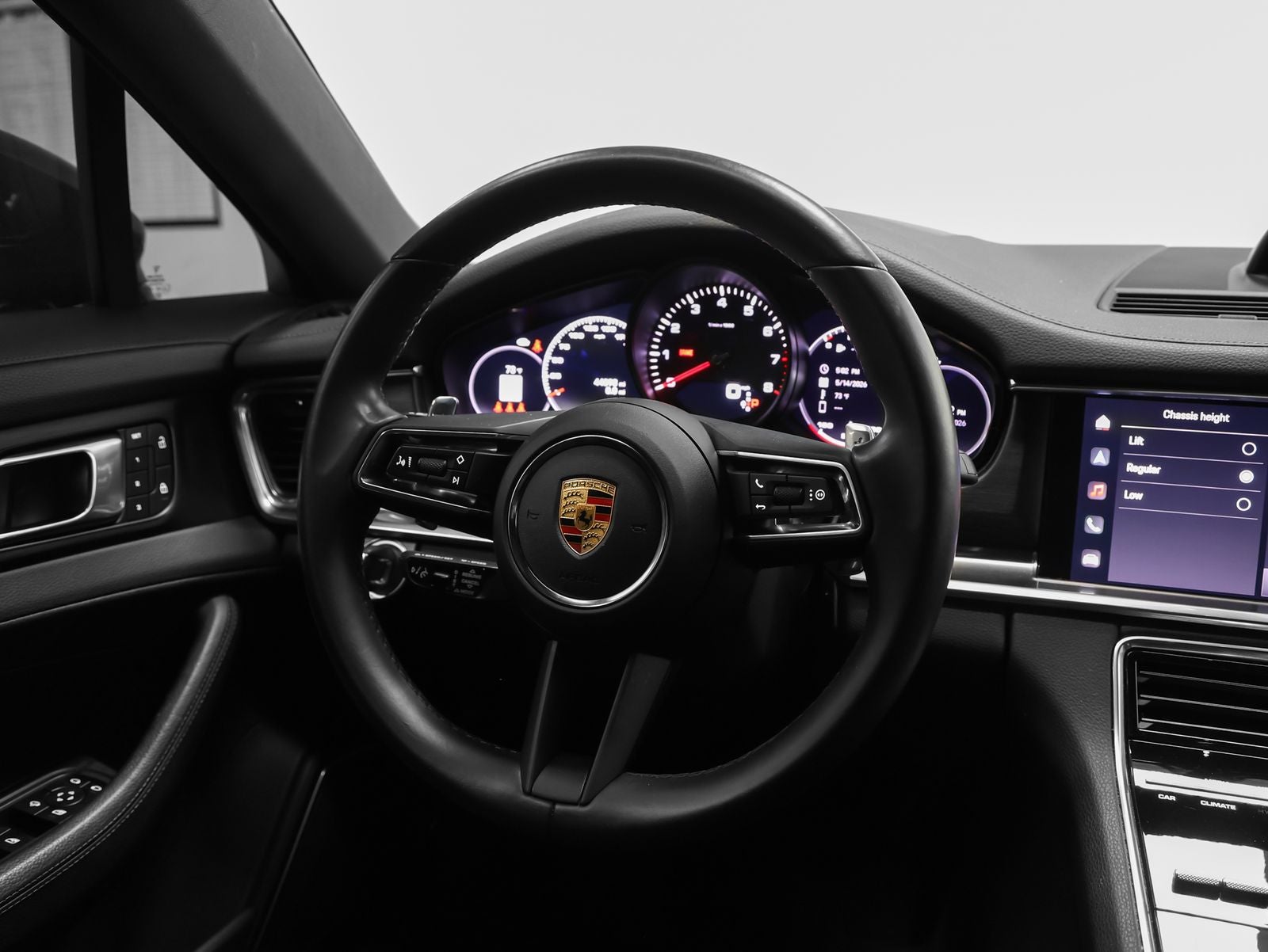 2023 Porsche Panamera 4 Platinum Edition
