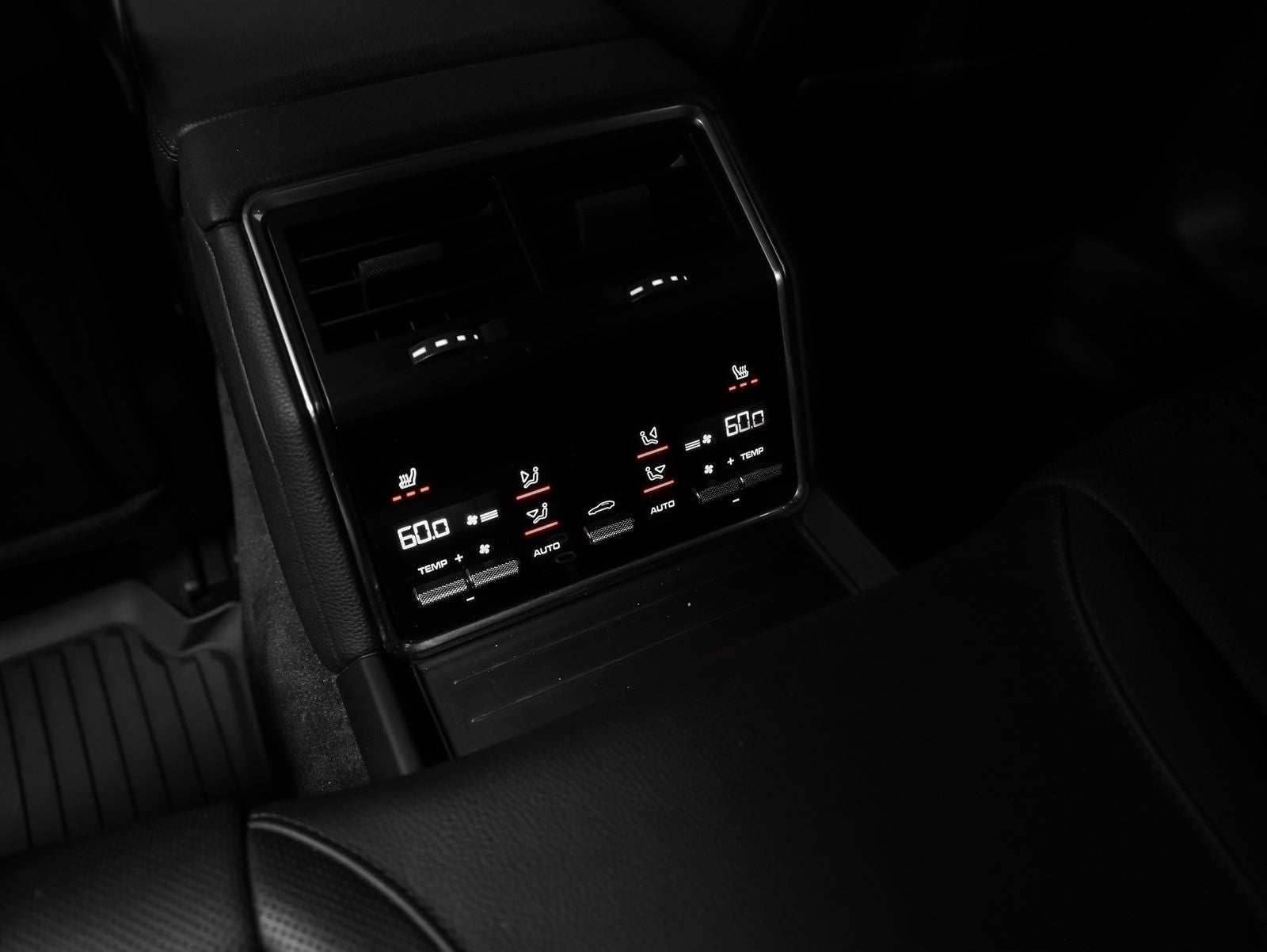 2023 Porsche Panamera 4 Platinum Edition