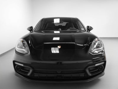 2023 Porsche Panamera 4 Platinum Edition