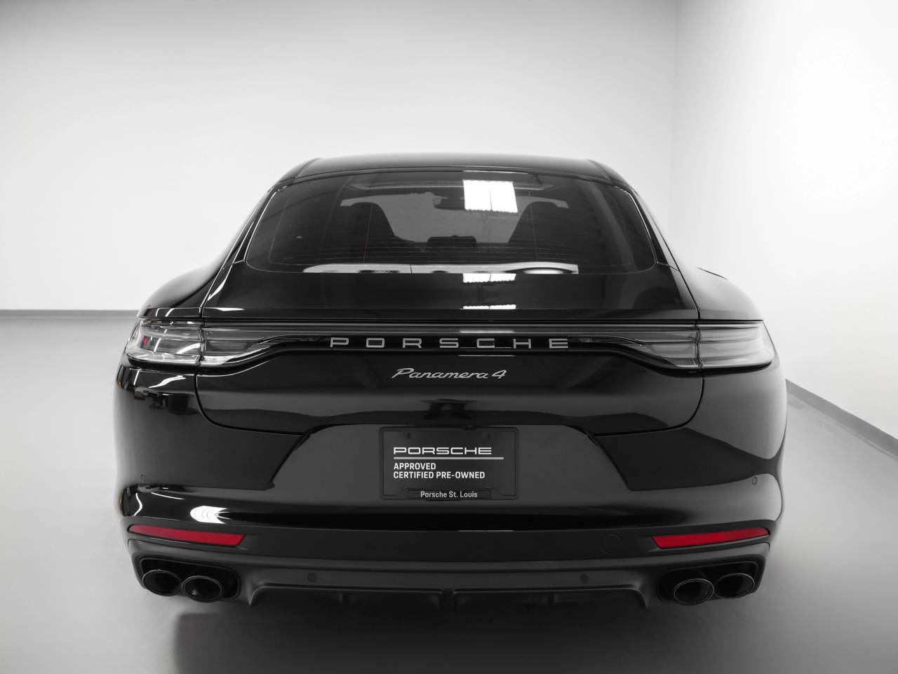 2023 Porsche Panamera 4 Platinum Edition
