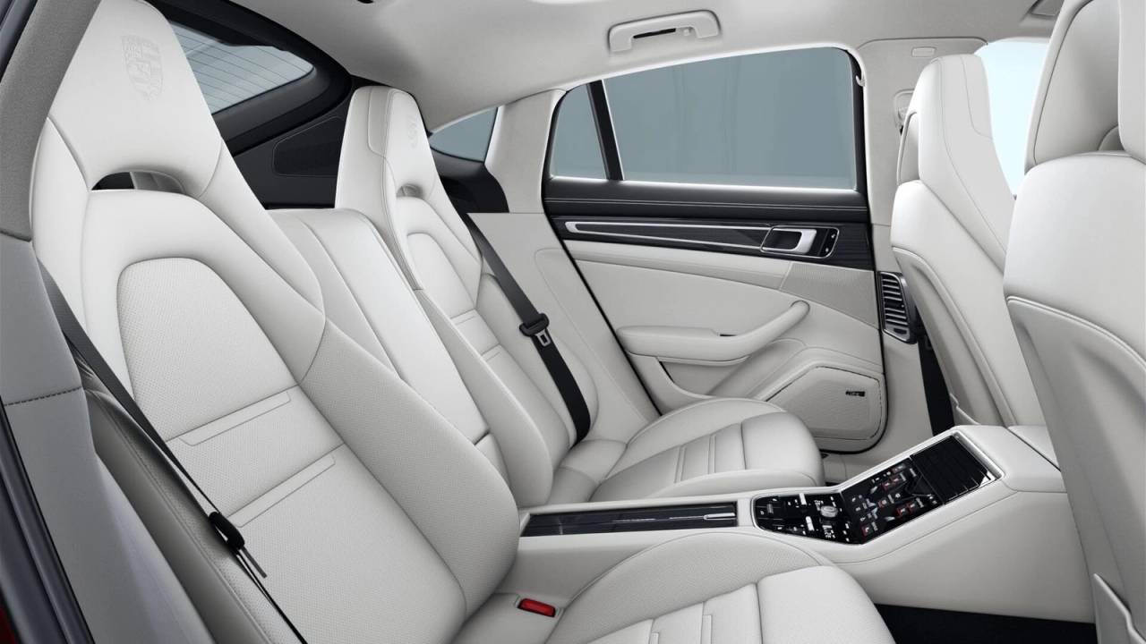 2023 Porsche Panamera Panamera 4 Platinum Edition