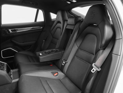 2023 Porsche Panamera 4 Platinum Edition